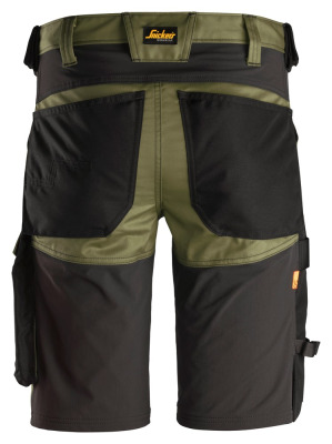 6143 Krótkie spodenki Snickers Stretch model AllroundWork w kolorze khaki green