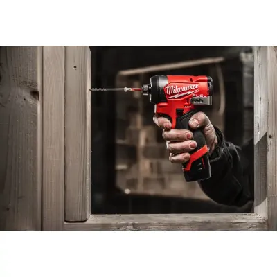 Subkompaktowa zakrętarka udarowa 1/4" HEX 12 V, Milwaukee M12 FID2-0