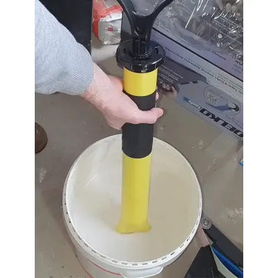Pompa DelkoTools do nabierania masy do spoinera Hybrid Zunder